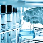 Cyfrowi chemicy z intuicją. Agenci AI drastycznie skracają odkrywanie leków