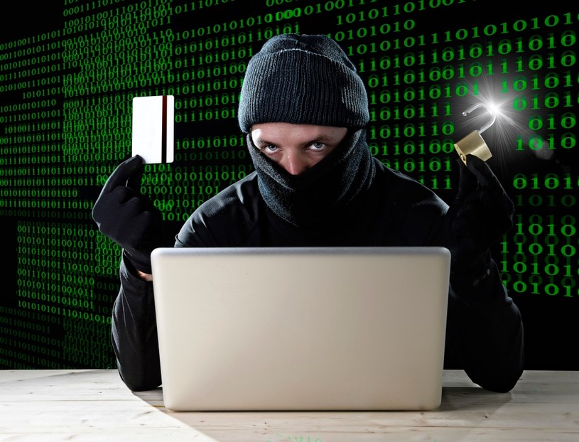 Cyfrowi złodzieje mają nowe sposoby, aby ukraść nasze pieniądze /123RF/PICSEL