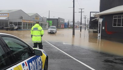 Cyklon Gabrielle zagraża Nowej Zelandii. Ogłoszono stan wyjątkowy
