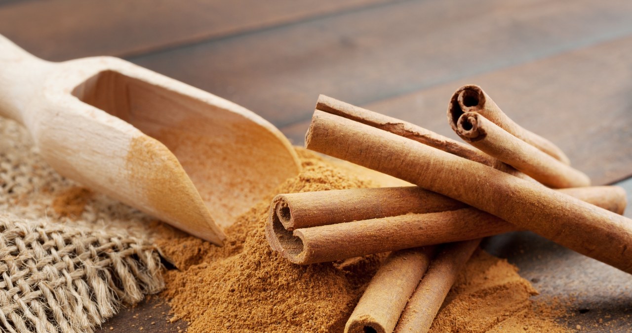 Cynamon stabilizuje cukier we krwi i ogranicza napady głodu. /123RF/PICSEL