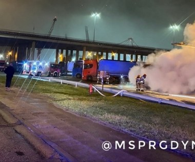 Cysterna płonęła, zginął kierowca. Tragedia w gdyńskim terminalu