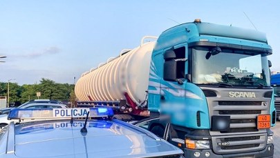 Cysterna z łatwopalnym pyłem a kierowca z 2 promilami