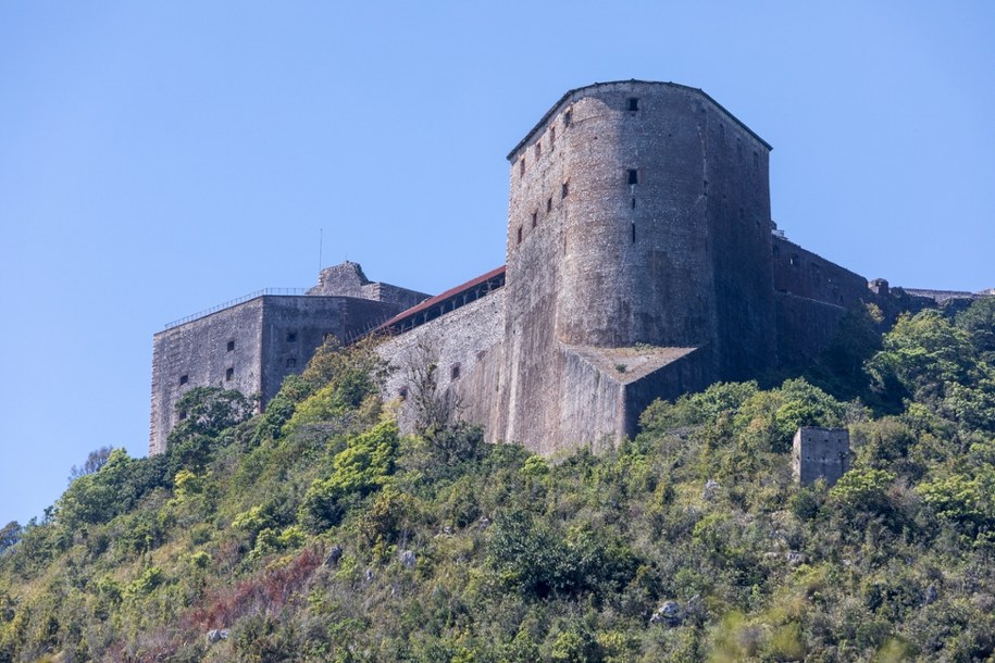 Tragedia w XIX-wiecznej twierdzy. Dziesiątki osób nie żyją