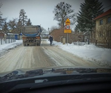 Czaple. Tam wyjście na spacer lub sklepu  to wyzwanie i strach