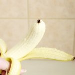 Czarna końcówka banana jest szkodliwa? Ekspert wyjaśnia