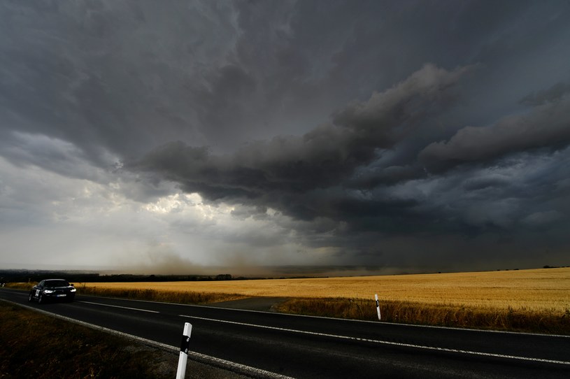 Czarne chmury nad Niemcami /AFP