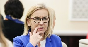 Czarne chmury nad Pauliną Hennig-Kloską. "Straciła koalicyjną ochronę"