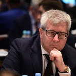 Czarnecki sceptycznie o terminie referendum w sprawie konstytucji 