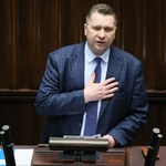 Czarnek obiecuje Winnickiemu likwidację Karty Nauczyciela. "Niebywałe"