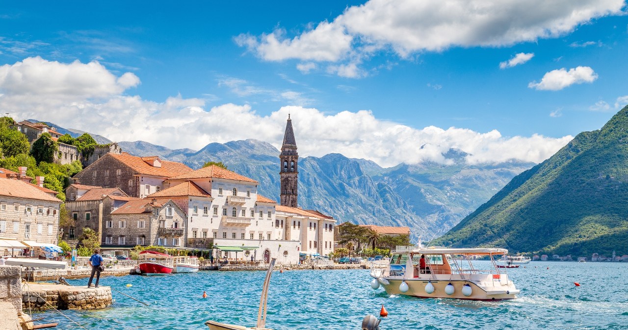Czarnogóra to idealne miejsce na urlop. Piękna pogoda, malownicze widoki i niskie ceny sprawiają, że jest coraz popularniejsza. /123RF/PICSEL