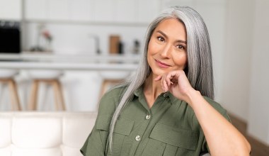 Czarnuszka – sekret idealnej skóry. Naturalny olej lepszy niż krem z drogerii?