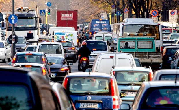 Czarny alert we Włoszech. Miliony osób ruszają w drogę 