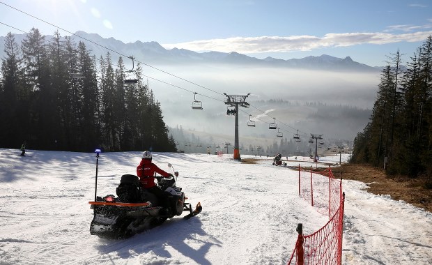 "Czarny czwartek". Branża turystyczna o zamknięciu hoteli i stoków 