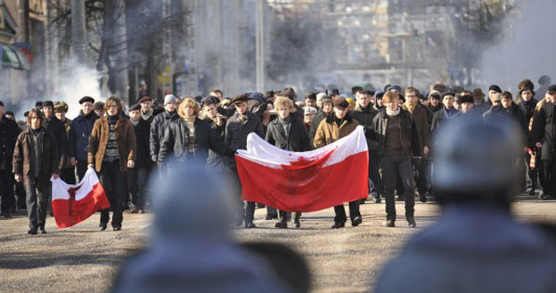 "Czarny czwartek": Zanim pójdziemy do kina, można zagrać w grę miejską /materiały dystrybutora