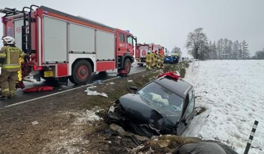 Czarny Dunajec: Poważny wypadek na DW 958, cztery osoby ranne; 29.03.2026 /Policja Nowy Targ /Policja