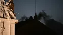 Czarny dym nad kaplicą. Pierwsze głosowanie kardynałów zakończone