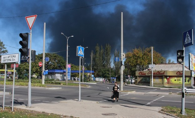 Czarny dym w rejonie Doniecka /PHOTOMIG /PAP/EPA