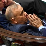 "Czarny dzień dla polskiej demokracji". PO apeluje o weto prezydenta
