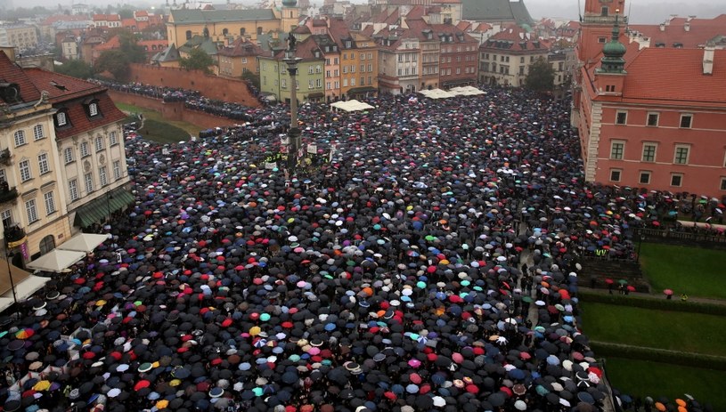 Czarny protest w Warszawie /Rafał Guz /PAP