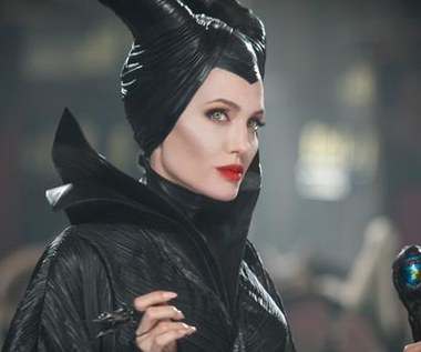 "Czarownica": Angelina Jolie z rogami