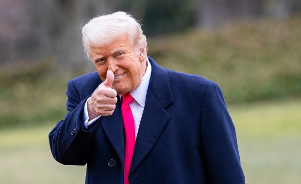 "Czas działa na naszą korzyść". Trump komentuje postępy w negocjacjach z Iranem