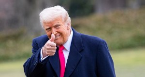 "Czas działa na naszą korzyść". Trump komentuje postępy w negocjacjach z Iranem