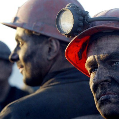 Czas pracy górników będzie mógł być rozliczany kwartalnie, a nie jak dotychczas miesięcznie /AFP