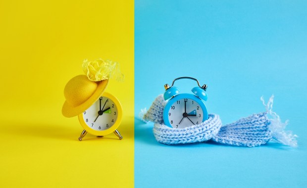 Czas zimowy czy letni? Ekspert zdradza, co jest lepsze dla zdrowia Polaków