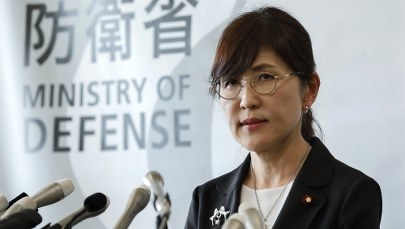 Czciła zbrodniarzy, ukrywała informacje o armii w Sudanie Płd. Minister podała się do dymisji