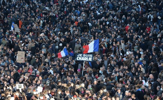 "Czeczeni chcieli strzelać do tłumu w Paryżu!"
