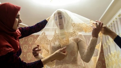 Czeczenia: Połączono prawie 1000 rozwiedzionych par. "Odzyskał byłą żonę i teraz żyje z dwiema"