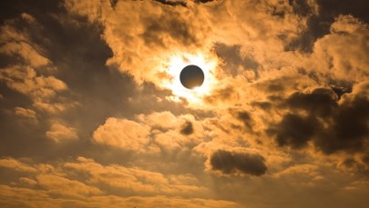 Czegoś takiego w Europie nie było od 27 lat. Mrok spowije Ziemię