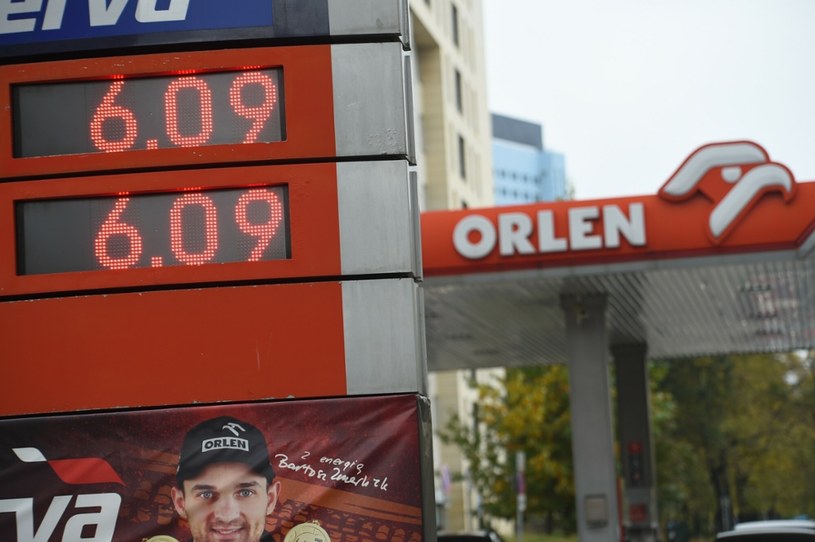 Czekają nas niewielkie podwyżki cen benzyny! /Zbyszek Kaczmarek/REPORTER /Informacja prasowa