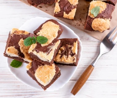 Czekolada i masło orzechowe w idealnym duecie. To ciasto znika z blachy ekspresowo