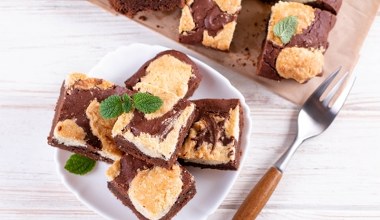 Czekolada i masło orzechowe w idealnym duecie. To ciasto znika z blachy ekspresowo