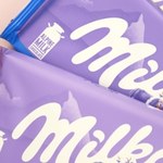 Czekolady Milka za darmo w Biedronce! Popularna promocja wróciła do sklepów sieci! 