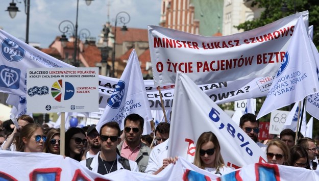Czerwcowy protest lekarzy w Warszawie / 	Tomasz Gzell    /PAP