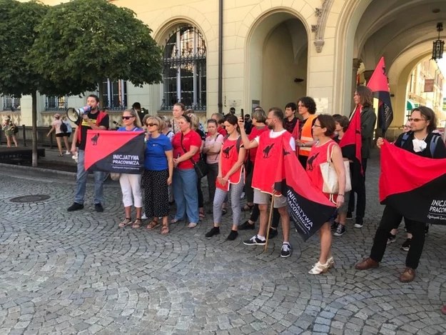 Czerwcowy protest pracowników wrocławskich DPS-ów przed Ratuszem /Paweł Pyclik /RMF FM