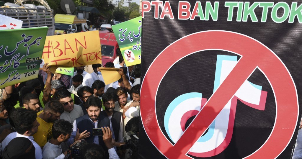 Czerwiec 2021, Pakistan - protest przeciwko TikTokowi /AFP