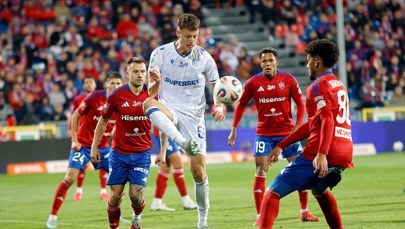 "Czerwień" i udany pościg Rakowa w starciu z Lechem