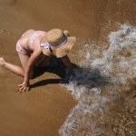 Czerwona flaga nad dwoma polskimi kąpieliskami. Gdzie nie popływamy?