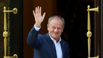 Czerwona kartka dla Tuska? Wyniki sondażu dają do myślenia