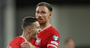 Czerwona kartka na początku drugiej połowy! Polacy grają w przewadze [WYNIK NA ŻYWO]