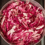 Czerwone złoto na talerzu. Sałata, która spala tłuszcz i chroni serce lepiej niż jarmuż