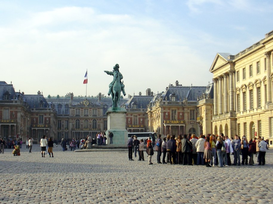 Czerwony marmur zostanie przetransportowany z Langwedocji do Wersalu barkami, statkami i wozami z konnym zaprzęgiem /Marek Gładysz /RMF FM