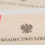 Czerwony pasek na świadectwie w 2026. Czy uwzględnić religię w średniej?