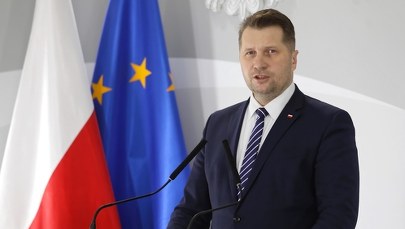 Część uczniów wróci do szkół po feriach? Minister edukacji wyjaśnia