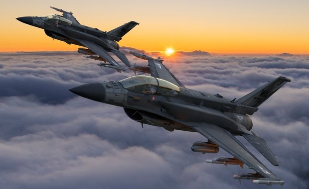 Część ukraińskich F-16 będzie stacjonować poza Ukrainą. Moskwa reaguje