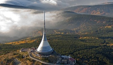 Czesi kochają ten futurystyczny zabytek. Zostanie sprzedany za miliony