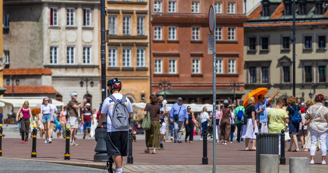 Czesi opisują "polski cud" gospodarczy. Na zdjęciu Warszawa - Stare Miasto. /ARKADIUSZ ZIOLEK/East News /East News